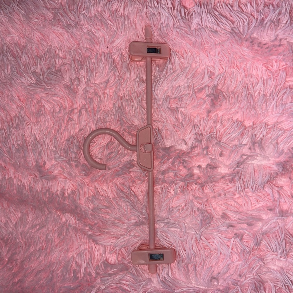 Pink bottoms adjustable kawaii pastel hanger (4ct)